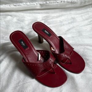 Mossimo Red Heeled Thong Sandals Size 9.5